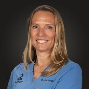 Dr. Jennifer Swiderski, board-certified veterinary surgeon and visiting specialist partner at Red Rock Veterinary Health